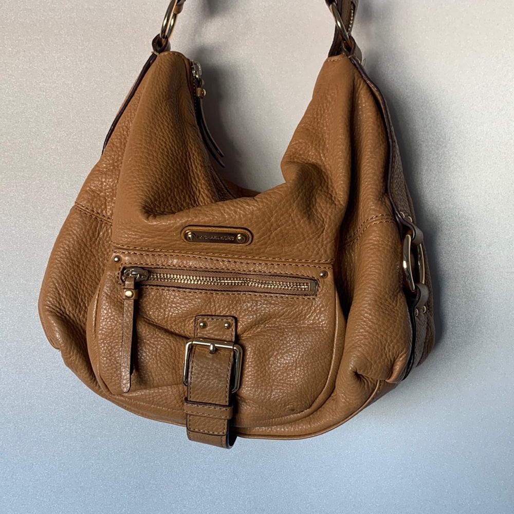 Michael Kors tan hobo shoulder bag
